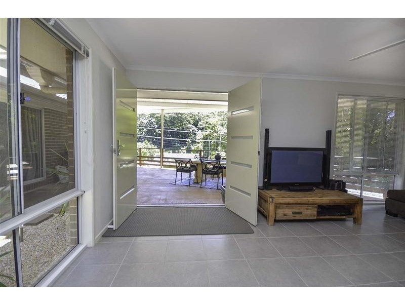 31 Long Road, Tamborine Mountain QLD 4272