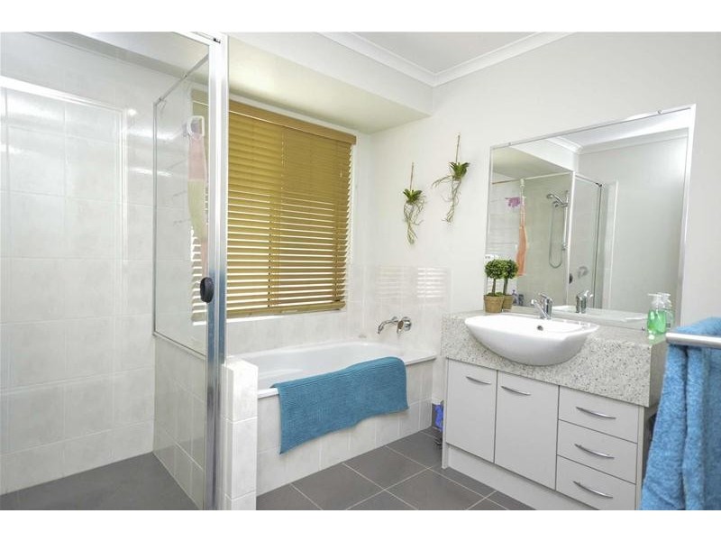 31 Long Road, Tamborine Mountain QLD 4272