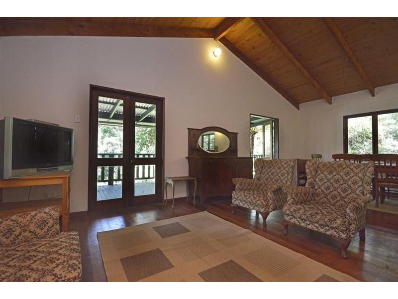 29 Long Road, Tamborine Mountain QLD 4272