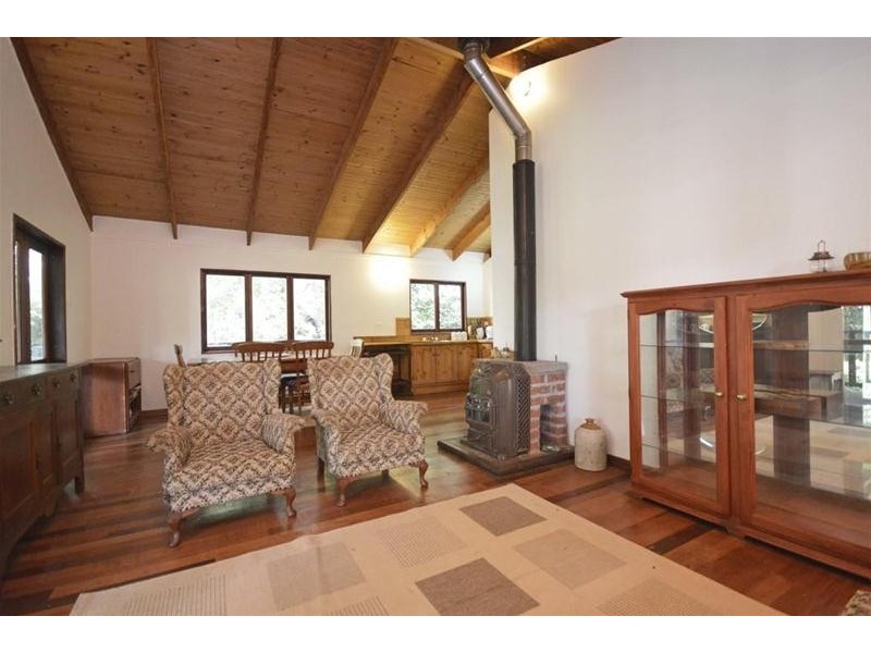 29 Long Road, Tamborine Mountain QLD 4272