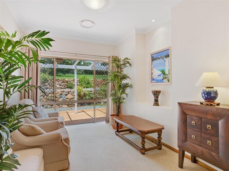 39 Freemont Drive, Tamborine Mountain QLD 4272