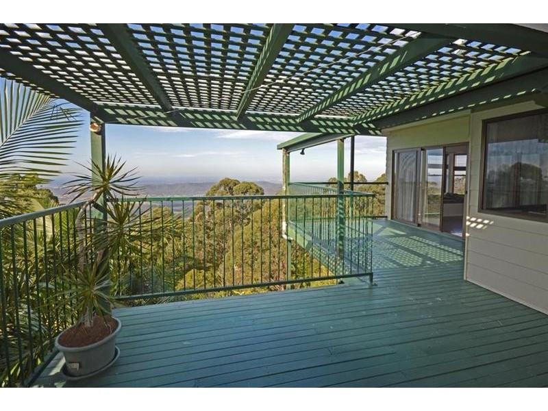 105 Guanaba Road, Tamborine Mountain QLD 4272