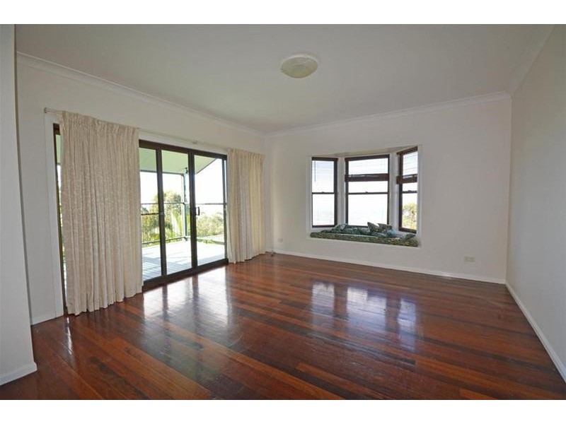 105 Guanaba Road, Tamborine Mountain QLD 4272