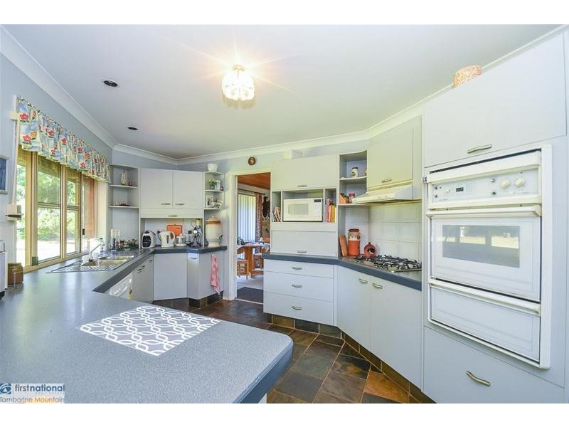 6 Caryota Court, Tamborine Mountain QLD 4272