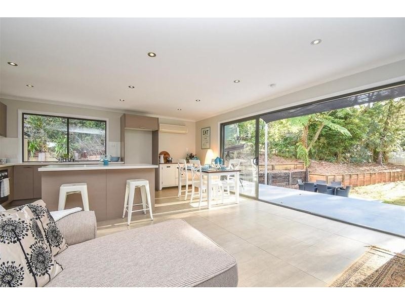 15 Kalmia Court, Tamborine Mountain QLD 4272