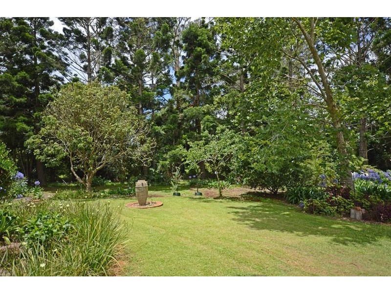 51 Wongawallan Road, Tamborine Mountain QLD 4272