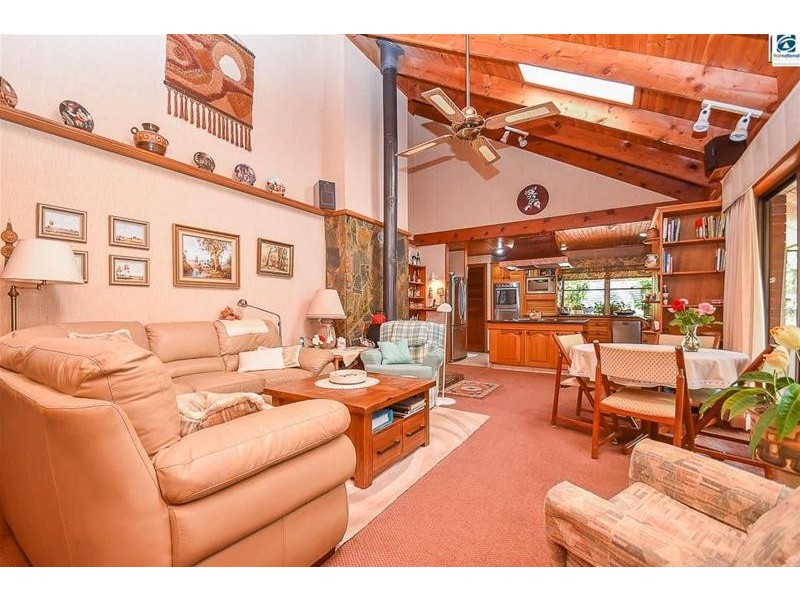 20 White Road, Tamborine Mountain QLD 4272