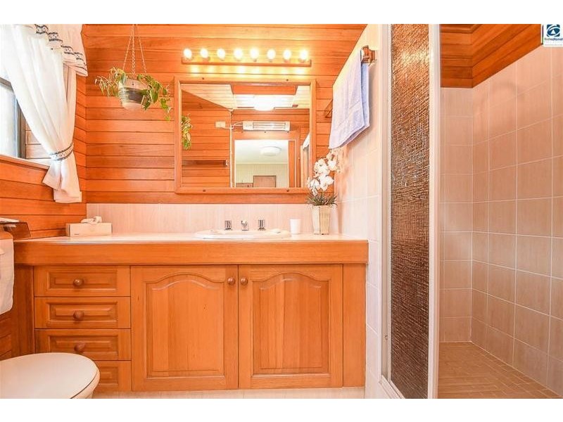 20 White Road, Tamborine Mountain QLD 4272