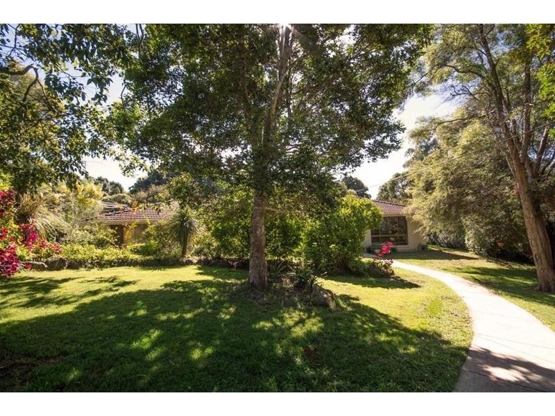 10-12 Nicolet Drive, Tamborine Mountain QLD 4272