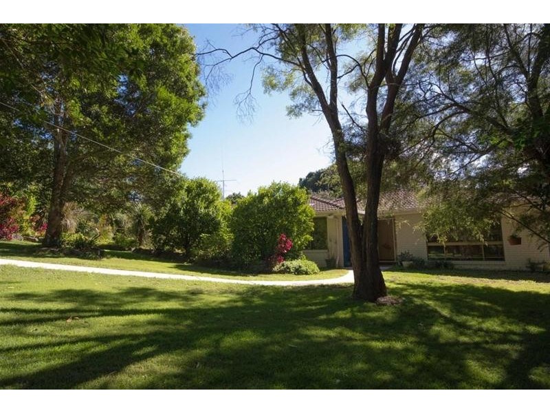 10-12 Nicolet Drive, Tamborine Mountain QLD 4272