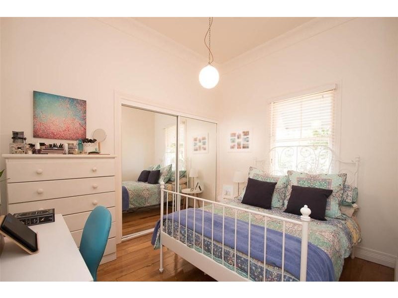 8 Beechmont Avenue, Tamborine Mountain QLD 4272