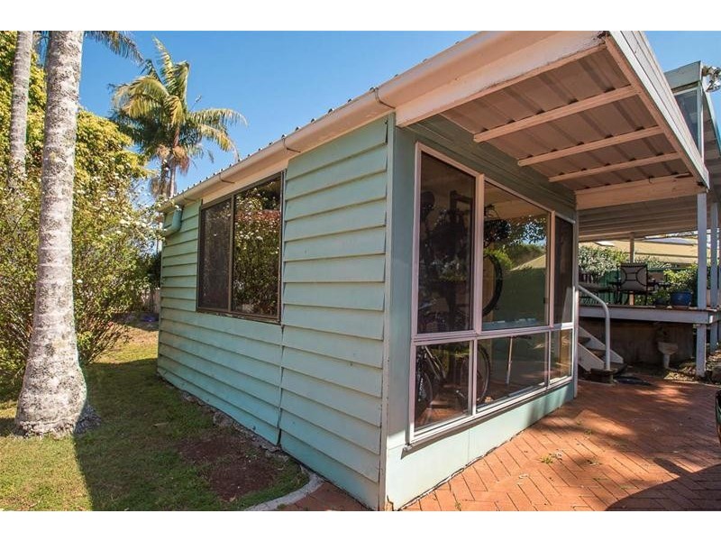 8 Beechmont Avenue, Tamborine Mountain QLD 4272