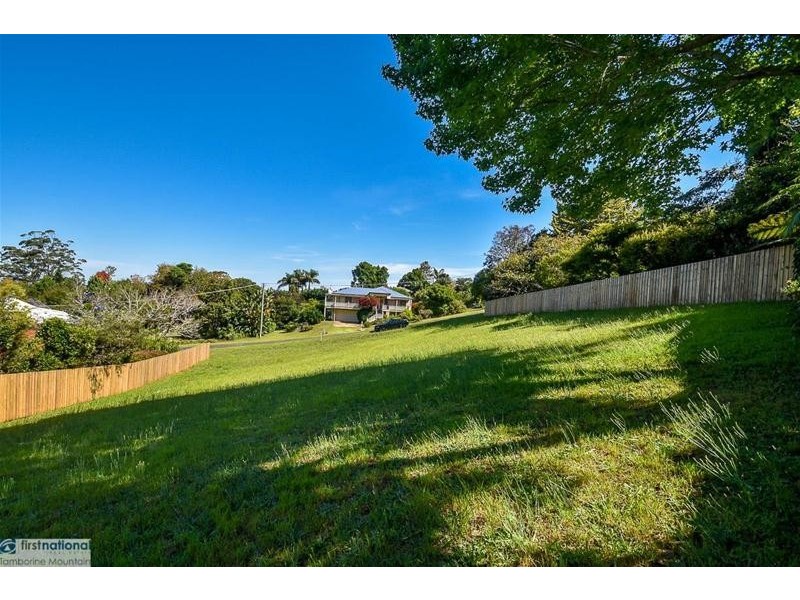 10-12 Cade Avenue, Tamborine Mountain QLD 4272