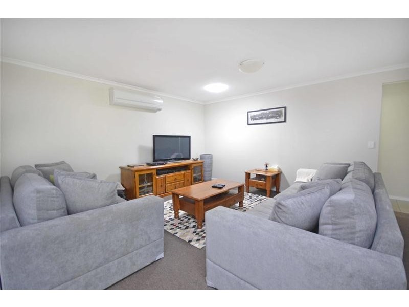 30-32 Siganto Street, Tamborine Mountain QLD 4272