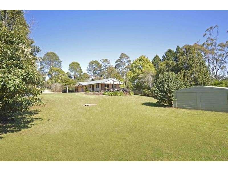 30-32 Siganto Street, Tamborine Mountain QLD 4272