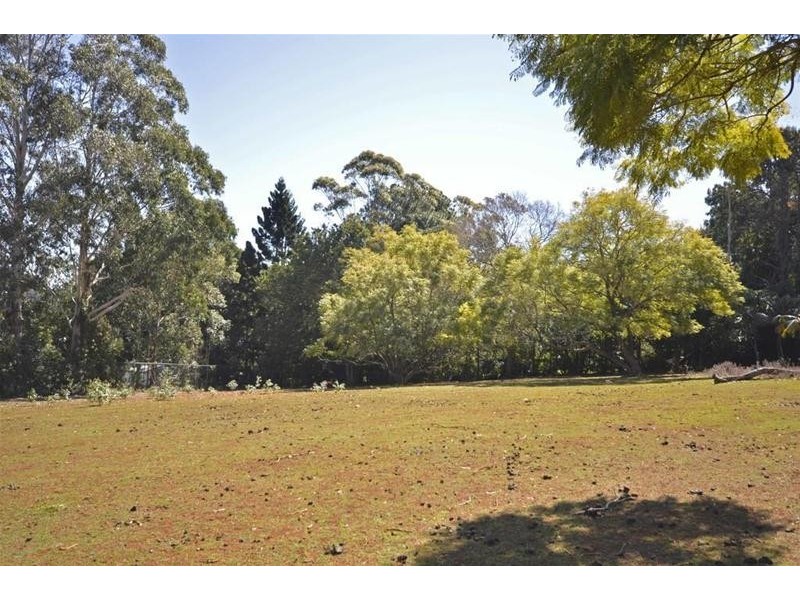 30-32 Siganto Street, Tamborine Mountain QLD 4272