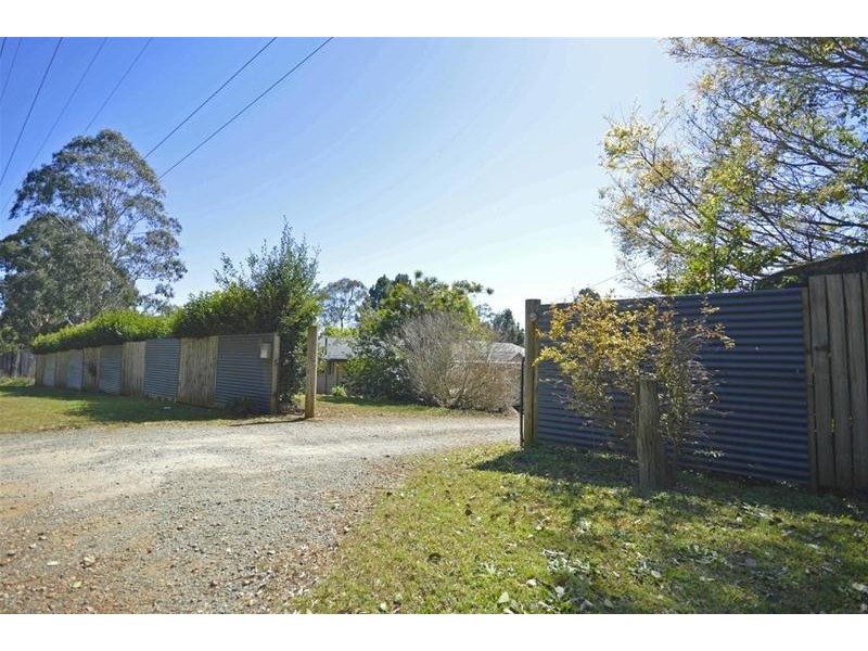 30-32 Siganto Street, Tamborine Mountain QLD 4272