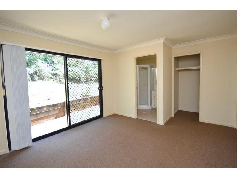 9 Lookout Parade, Tamborine Mountain QLD 4272