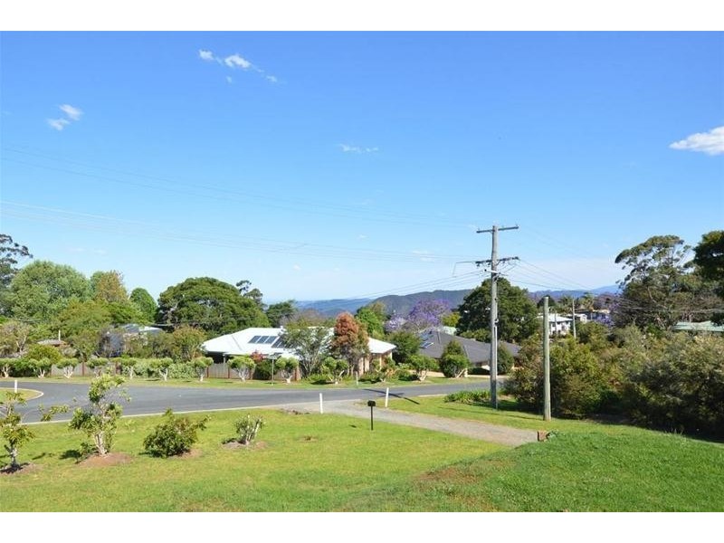 9 Lookout Parade, Tamborine Mountain QLD 4272