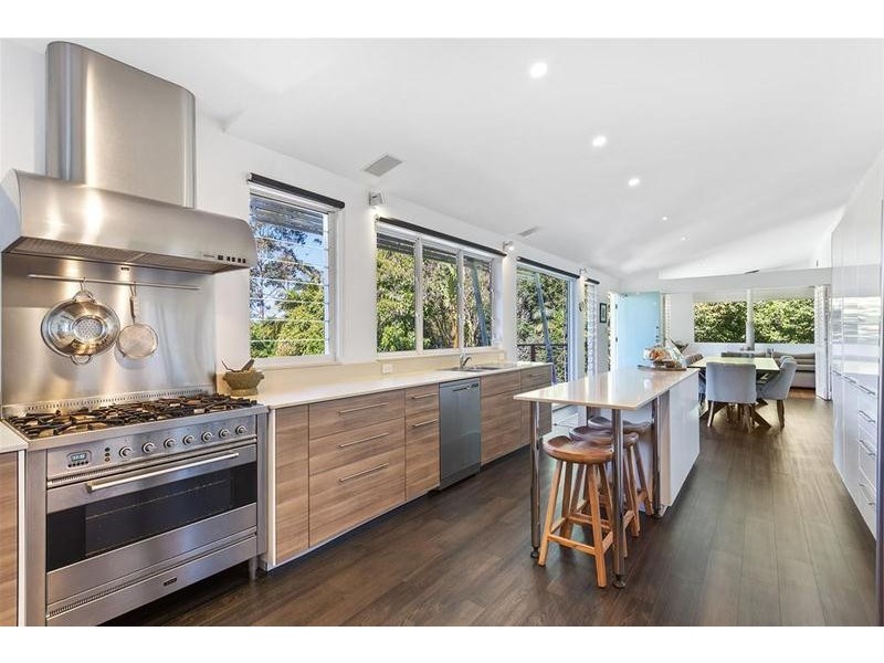 25 Palm Grove Avenue, Tamborine Mountain QLD 4272