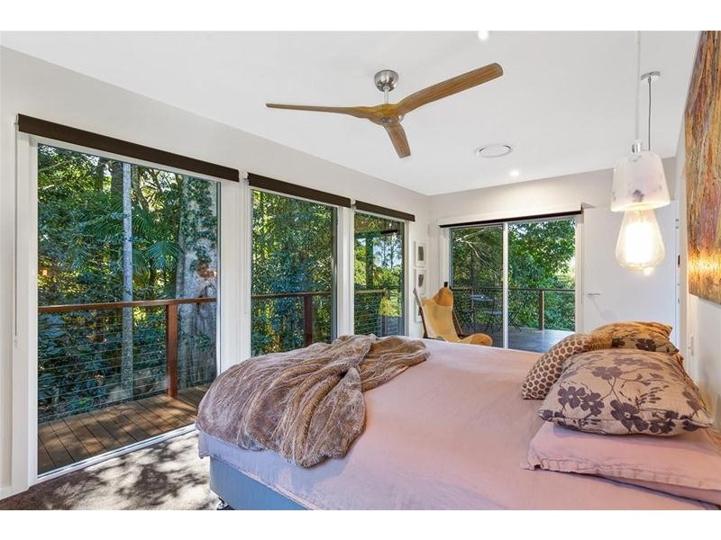 25 Palm Grove Avenue, Tamborine Mountain QLD 4272