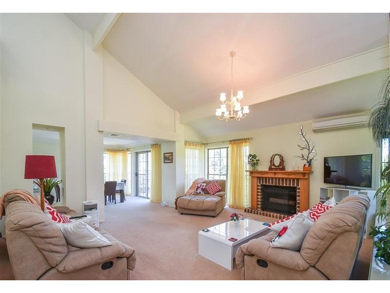 1 Tweed Heads Avenue, Tamborine Mountain QLD 4272