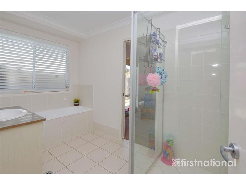 25 Bushland Place, Maudsland QLD 4210