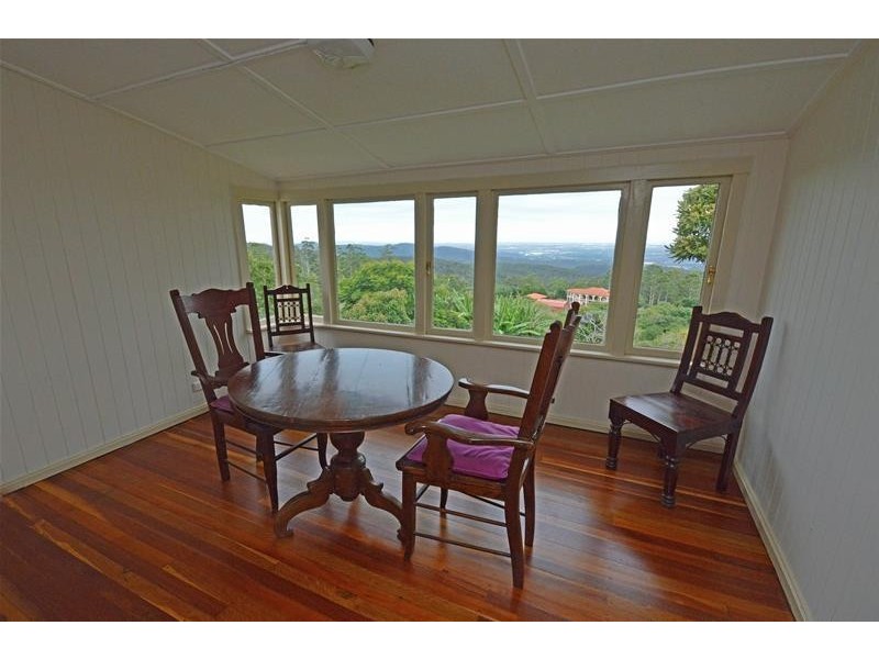31 Cliff Way, Tamborine Mountain QLD 4272