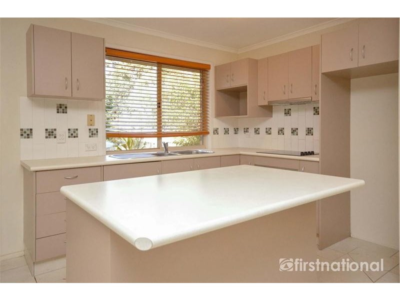 5 Demavend Drive, Tamborine Mountain QLD 4272