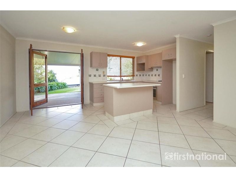 5 Demavend Drive, Tamborine Mountain QLD 4272