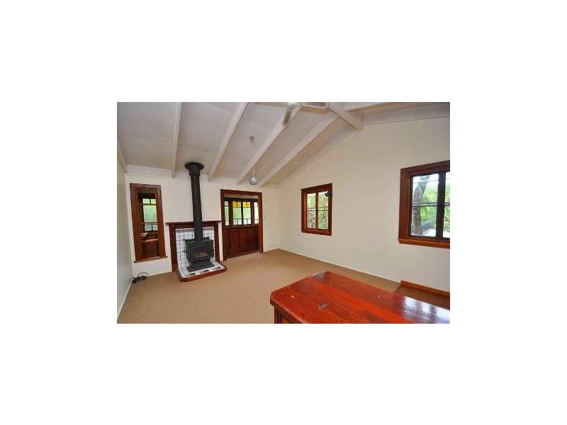 9 Kinabalu Drive, Eagle Heights QLD 4271