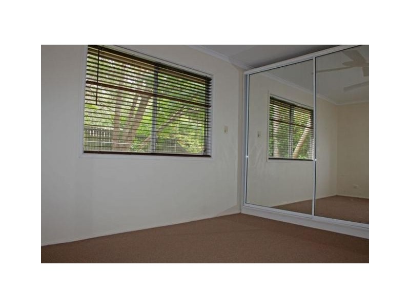 9 Kinabalu Drive, Eagle Heights QLD 4271