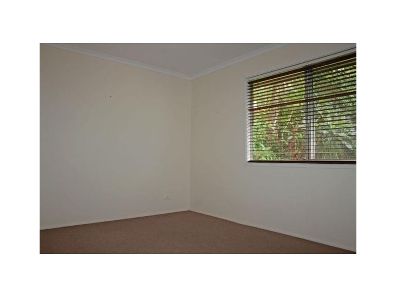 9 Kinabalu Drive, Eagle Heights QLD 4271