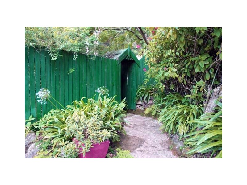 9 Kinabalu Drive, Eagle Heights QLD 4271