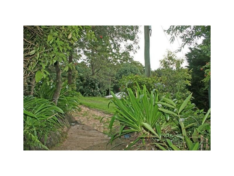 9 Kinabalu Drive, Eagle Heights QLD 4271