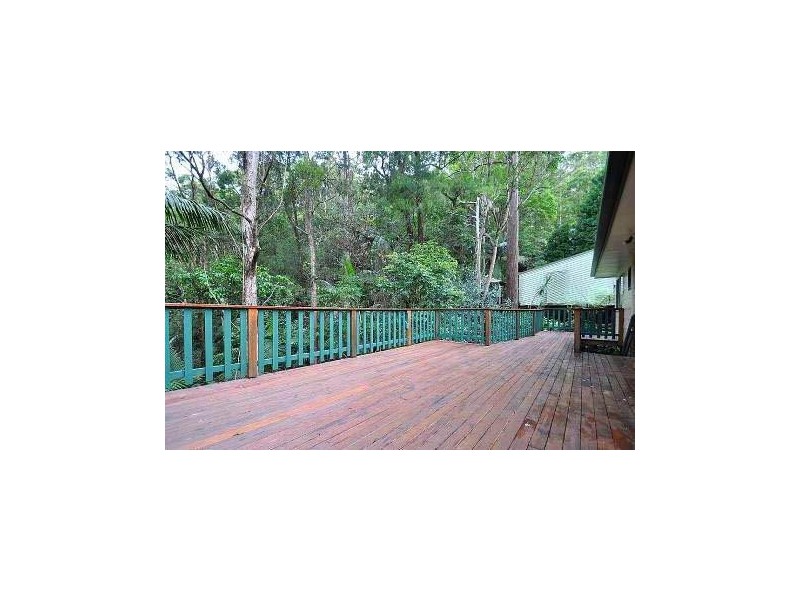 9 Kinabalu Drive, Eagle Heights QLD 4271