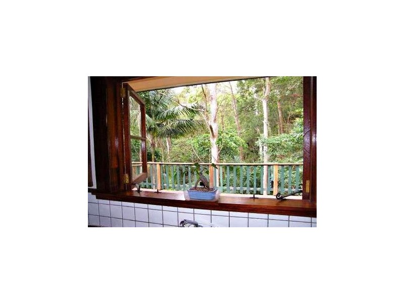 9 Kinabalu Drive, Eagle Heights QLD 4271