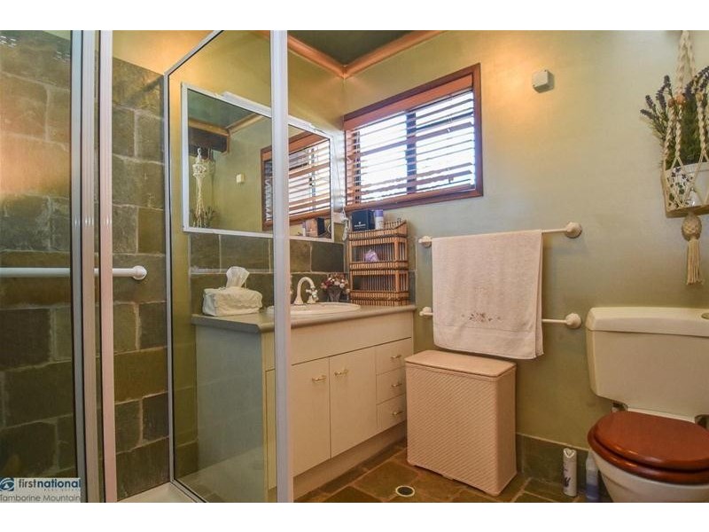 36 Justin Avenue, Tamborine Mountain QLD 4272