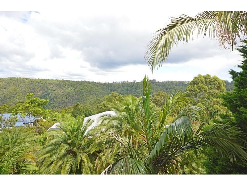 71 Magnetic Drive, Tamborine Mountain QLD 4272