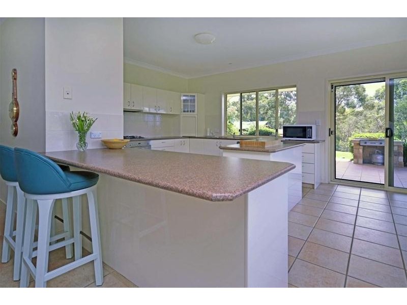 2-4 Ambon Court, Tamborine Mountain QLD 4272