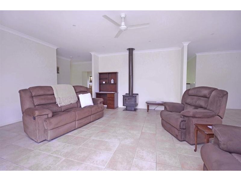 2-4 Ambon Court, Tamborine Mountain QLD 4272