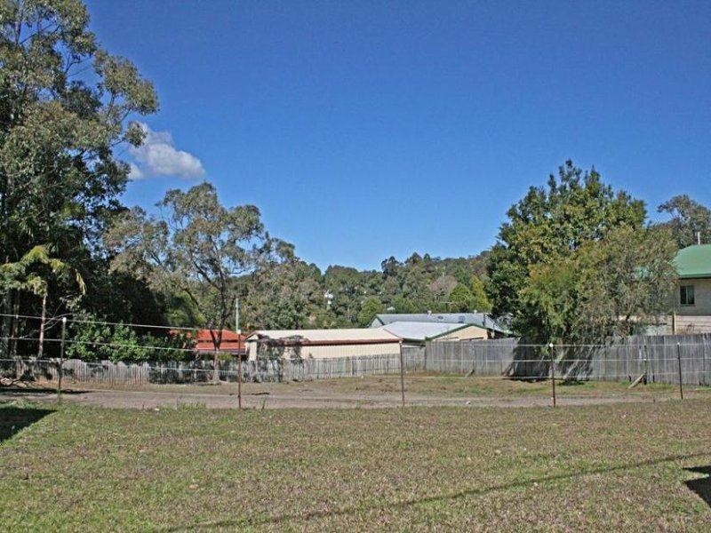 327 Macdonnell Road, Eagle Heights QLD 4271