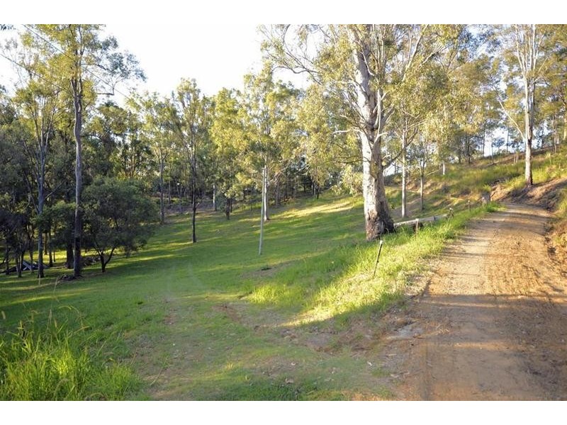 145 Murray Grey Drive, Tamborine QLD 4270