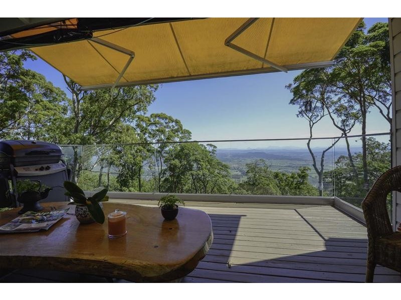208 Beacon Road, Tamborine Mountain QLD 4272