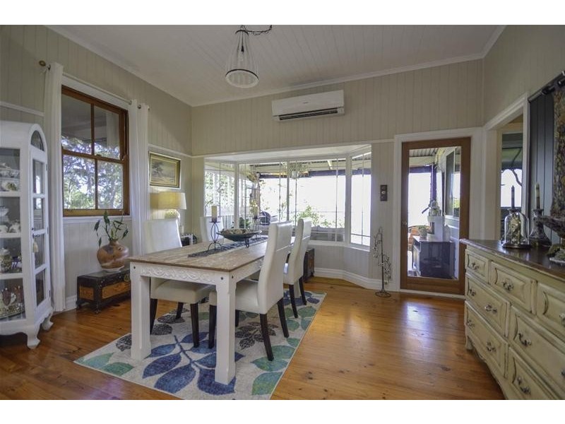 208 Beacon Road, Tamborine Mountain QLD 4272