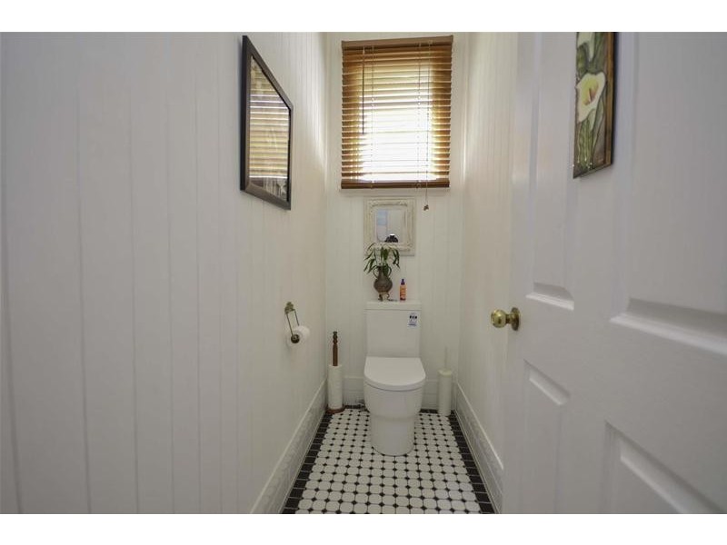 208 Beacon Road, Tamborine Mountain QLD 4272