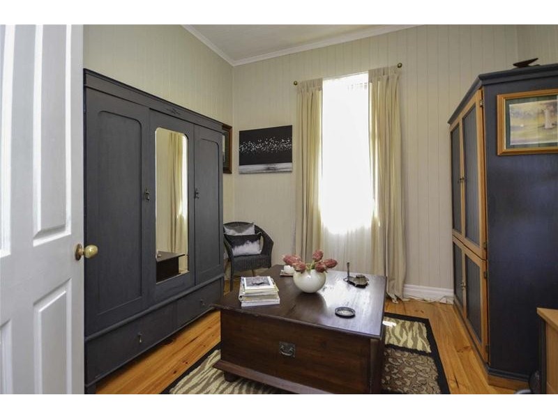 208 Beacon Road, Tamborine Mountain QLD 4272