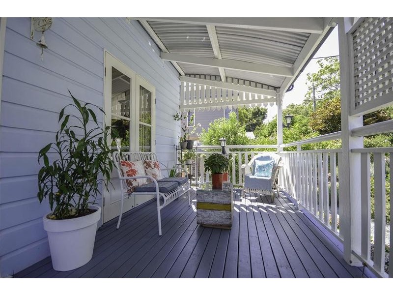 208 Beacon Road, Tamborine Mountain QLD 4272