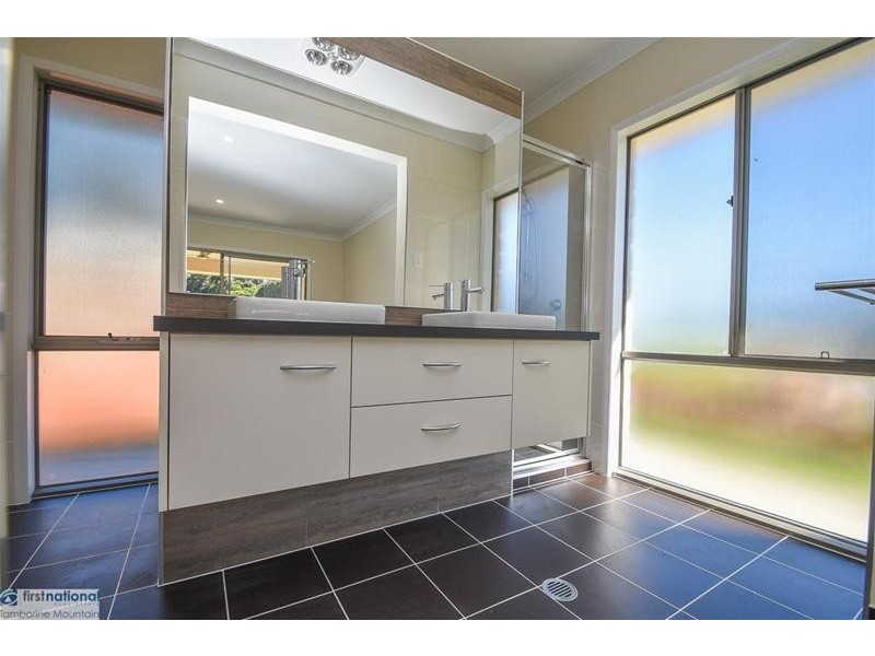 17/219 Long Road, Tamborine Mountain QLD 4272