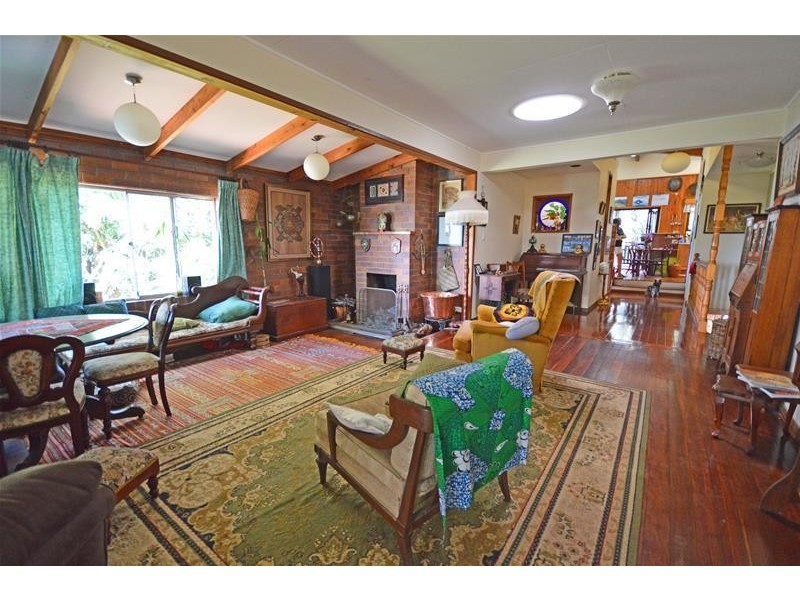 7 Moreton Bay Avenue, Tamborine Mountain QLD 4272